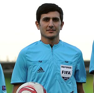 Əliyar Ağayevin “Neftçi”nin futbolçusunu meydandan qovmağa cürəti çatmadı